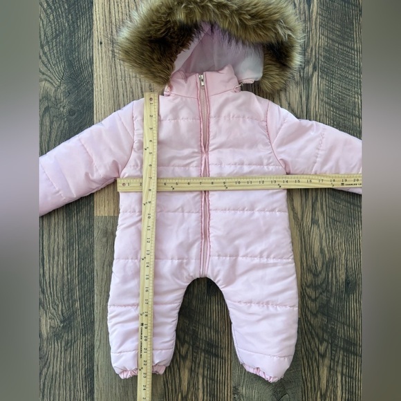 NWOT Pink Puffer Snow Suit Hooded Full Zip Size 12 months pink - Picture 2 of 4
